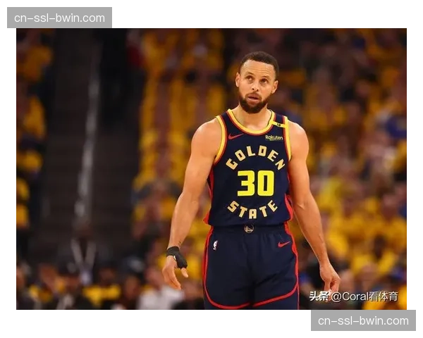 勇士防守策略调整初见成效 库里复出后战术体系重新整合